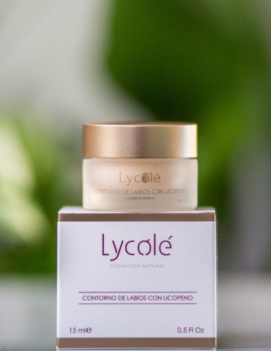 Contorno de labios con Licopeno
